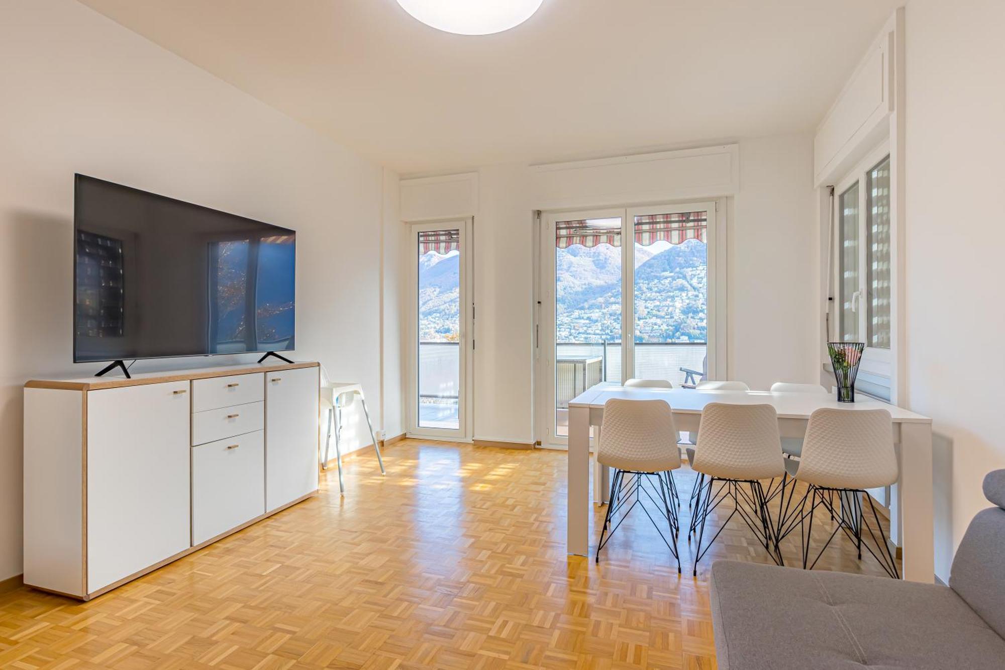 Imperial Of Lugano 4 With A Lake View Behind The Station And 10 Min From The Lake Leilighet Eksteriør bilde