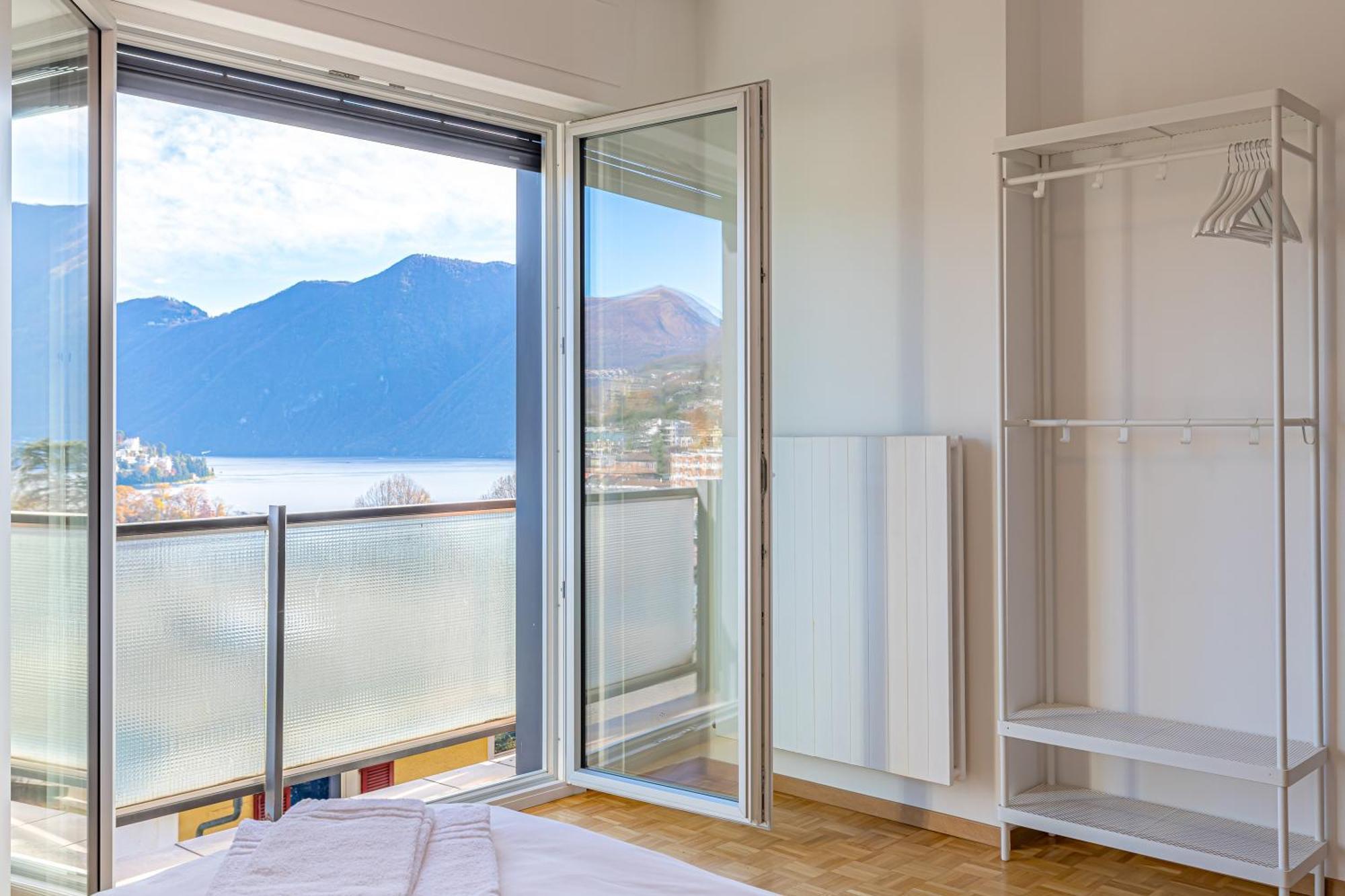 Imperial Of Lugano 4 With A Lake View Behind The Station And 10 Min From The Lake Leilighet Eksteriør bilde