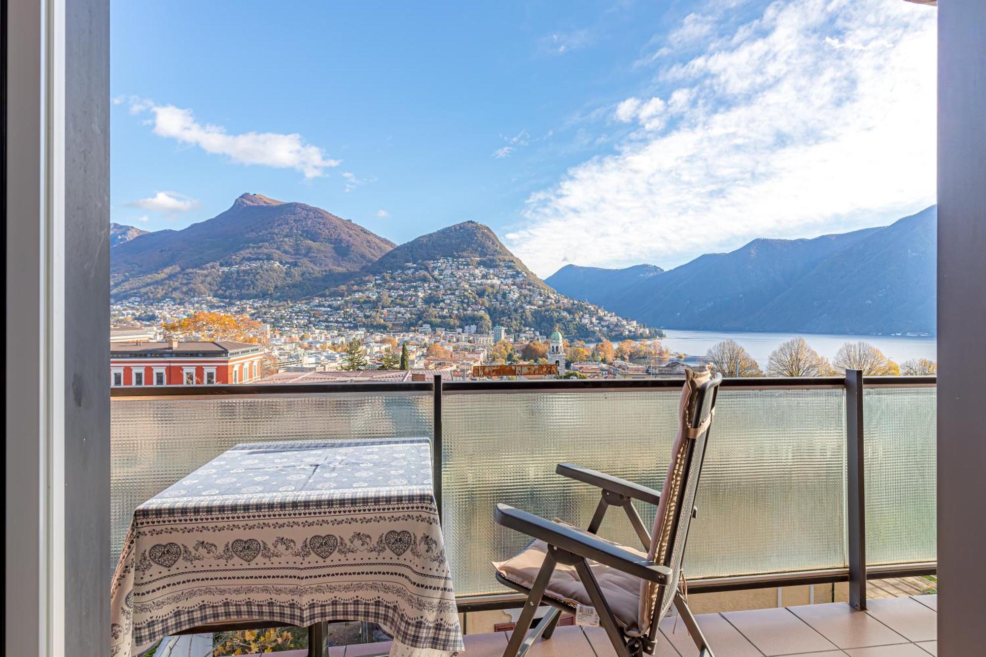 Imperial Of Lugano 4 With A Lake View Behind The Station And 10 Min From The Lake Leilighet Eksteriør bilde